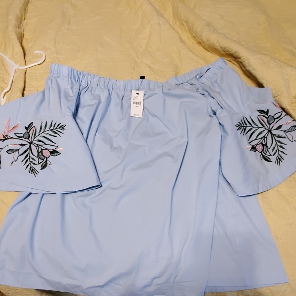 Off the shoulders top